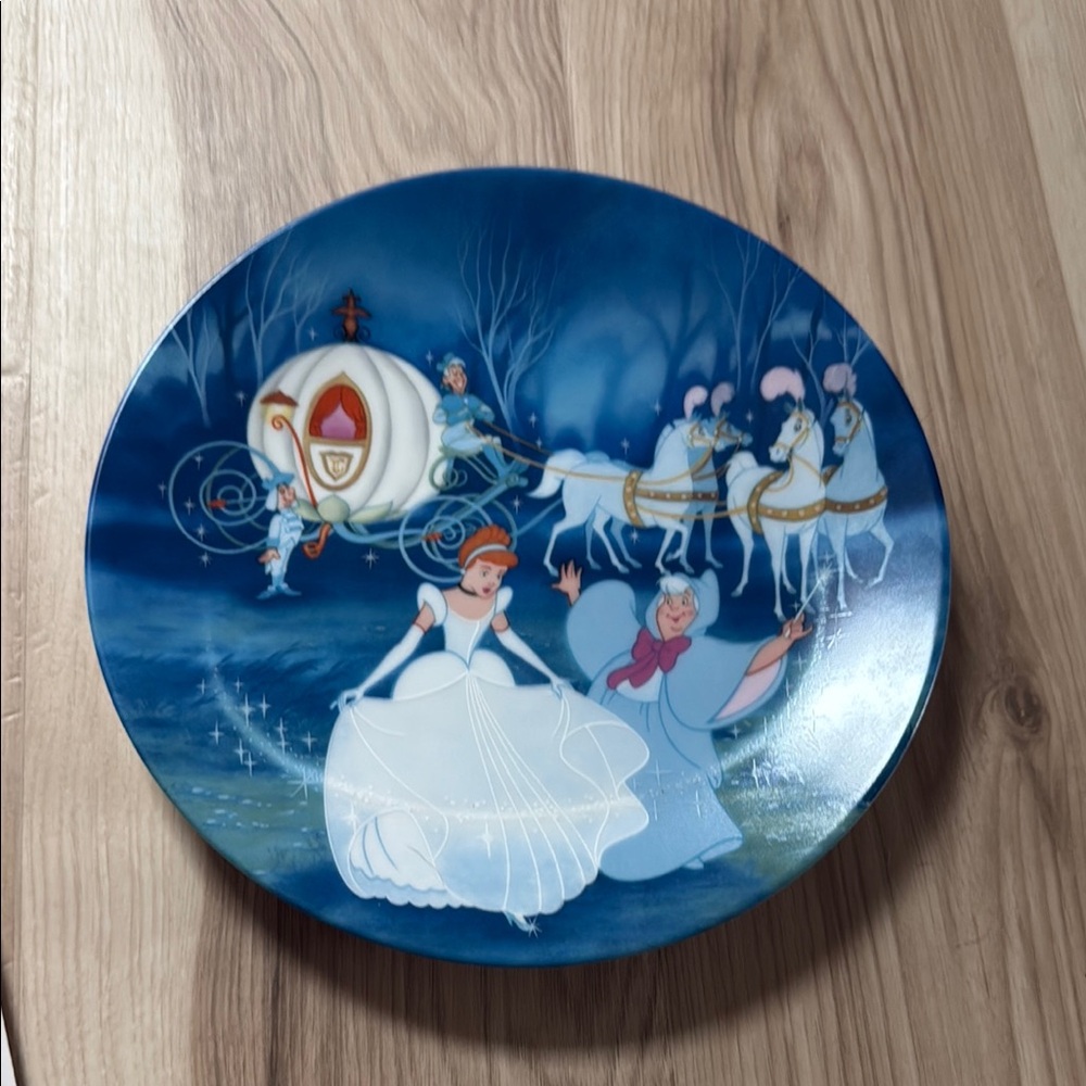 Bibbidi-bobbidi-Boo Cinderalla Plate
